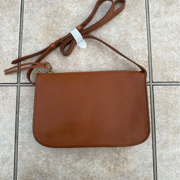 Madewell The Simple Leather Crossbody Bag - Picture 2 of 16